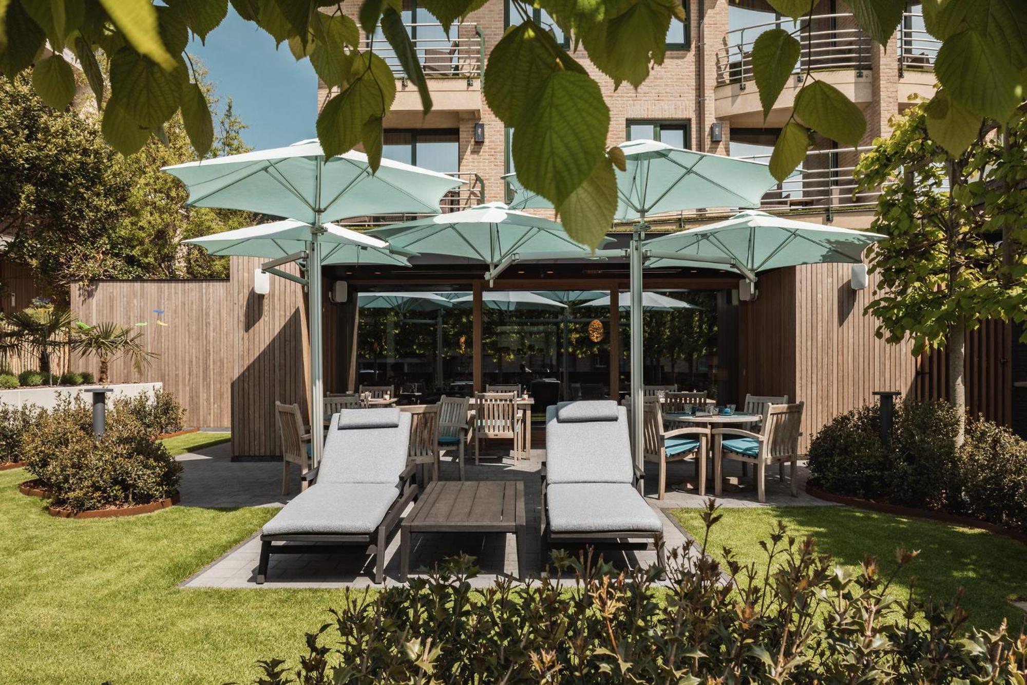 Boutique Hotel 'Hof Ter Duinen' Oostduinkerke Exterior photo
