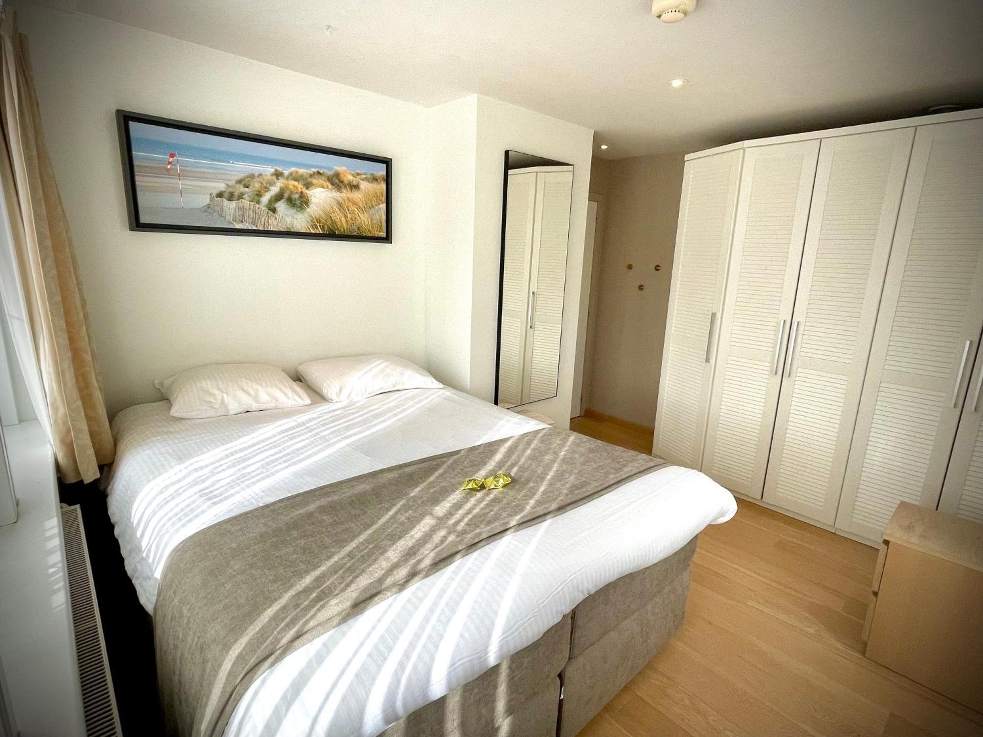 Boutique Hotel 'Hof Ter Duinen' Oostduinkerke Room photo